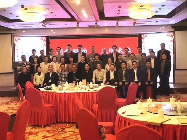 不止一個！江蘇亮彩榮獲常州市半導體照明產業技術創新聯盟2017年度“技術創新獎”、“杰出貢獻獎”